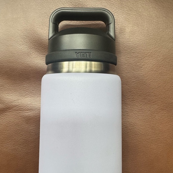 YETI Lavender Stainless Steel Bottle - Picture 4 of 8